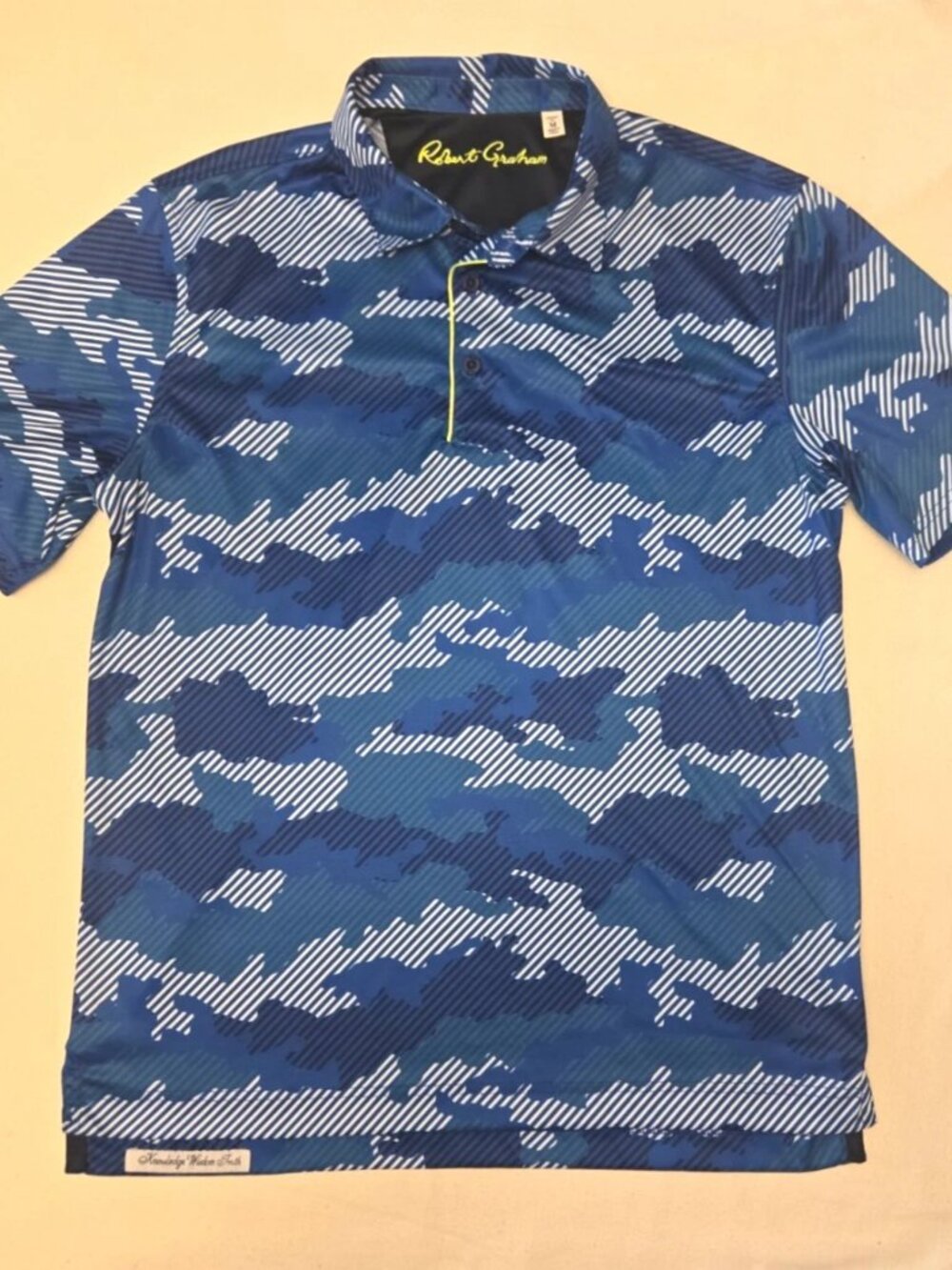 ROBERT GRAHAM "Blue Digital Camo" Men's Polo Golf Shirt. Sz. Medium.